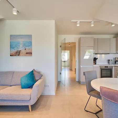 Apartment Dahmer No11 *